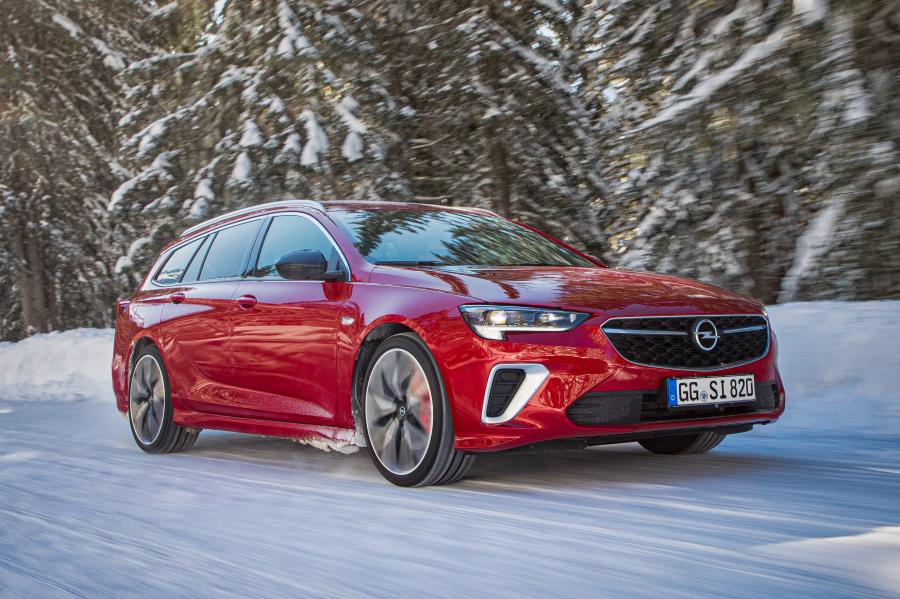  Opel Insignia GSi Sports Tourer 2020 года  (фото 23 из 28)